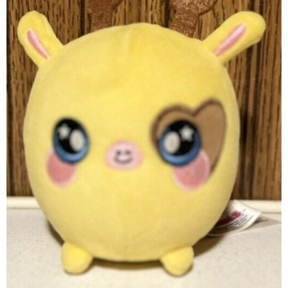 Squeezamals Gracie Giraffe yellow Plush Stress Ball Sensory Stuffed Animal Toy